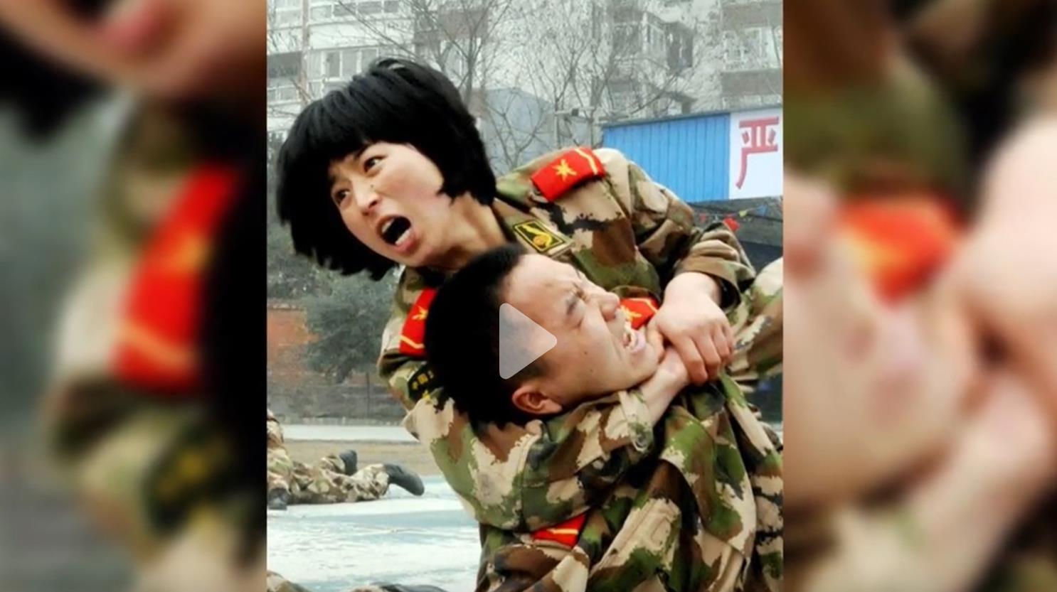 台军女兵私密自拍照太过份了吧.在网上流传后被封杀