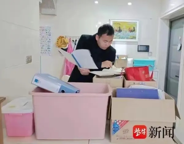 男子3年时间发奋图强,替亡父还清739万债务是怎么做到的