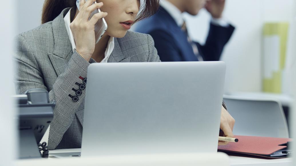 二胎孕妇从管理岗被调到体力劳动岗位是想暗示她离职吗?