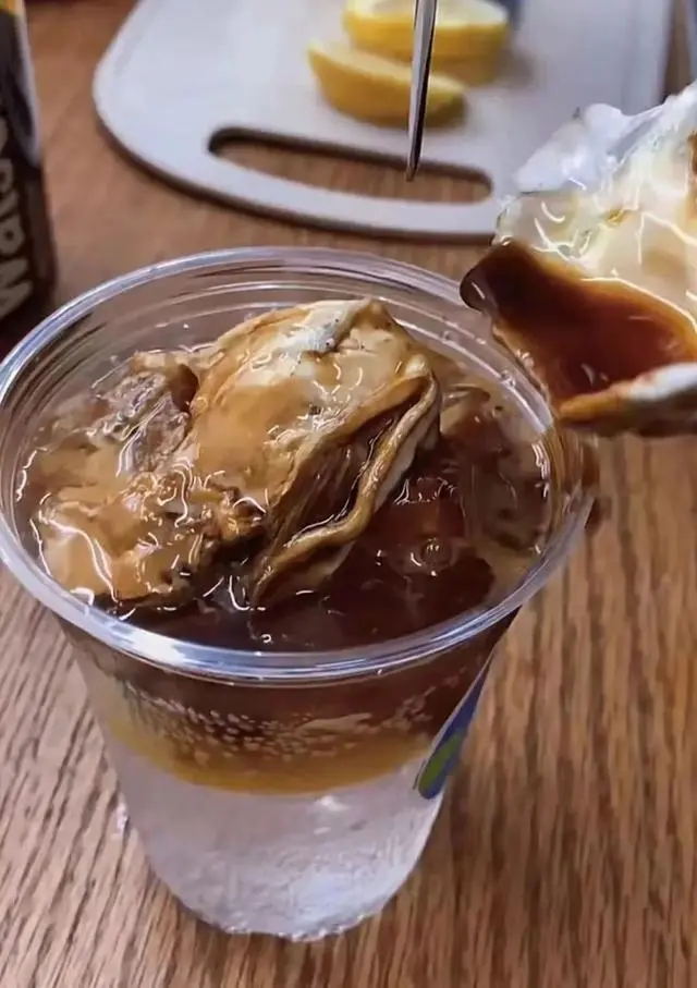肠粉咖啡+臭豆腐拿铁+章鱼拿铁+臭豆腐拿铁+豆腐脑拿铁