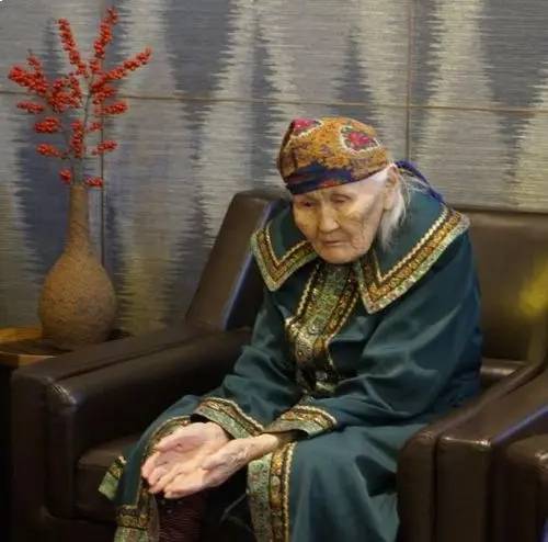 额尔古纳河右岸主人公原型：玛丽亚·索,中国最后一位女酋长