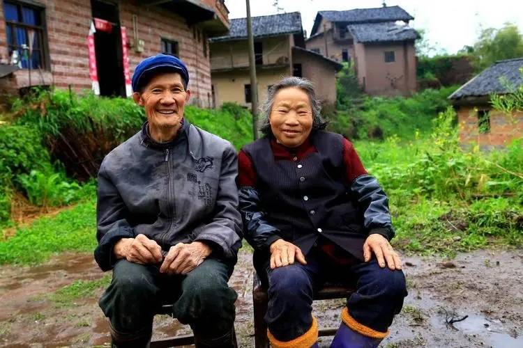 老人身上总是有一股老人味，这该怎么消除呢？