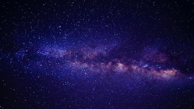 晚上抬头看到天空中出现的新星，它们都是从哪里来的呢？