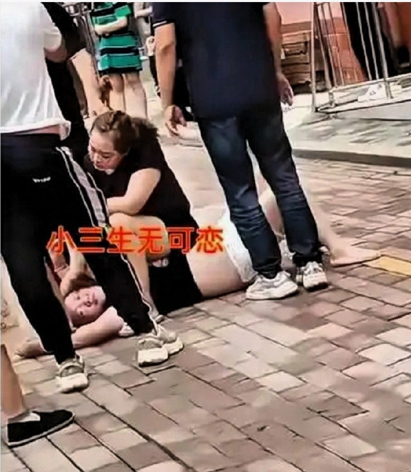 上海一女子当小三获1900万巨款，原配出手竟全数追回